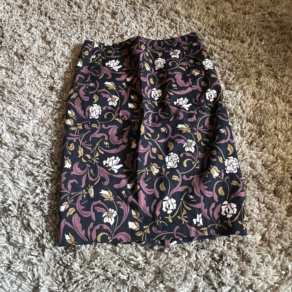 NWOT Ann Taylor LOFT designed midi skirt